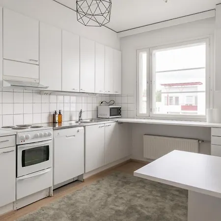 2-bedroom With Free Parking *