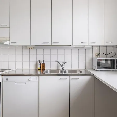 Apartment 2-bedroom With Free Parking *